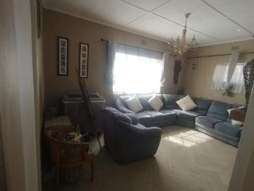 2 Bedroom Townhouse For Sale in Lindbergh Park