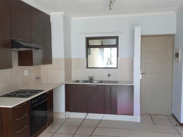 2 Bedroom Townhouse For Sale in Lonehill