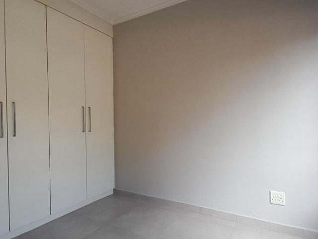 2 Bedroom Townhouse For Sale in Lonehill