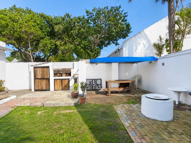 2 Bedroom Townhouse For Sale in Lorraine