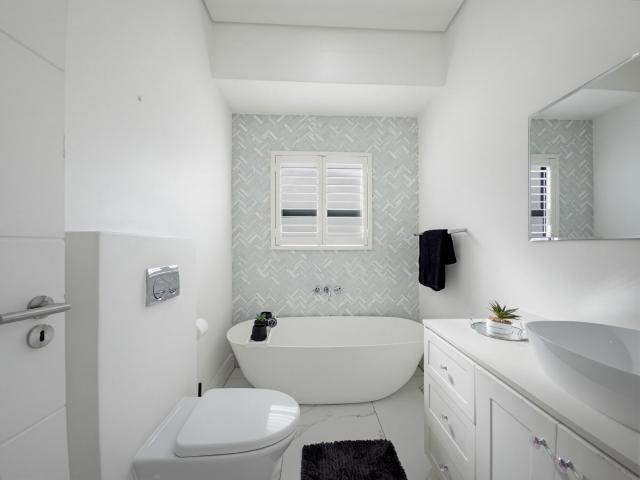 2 Bedroom Townhouse For Sale in Palm Lakes Estate