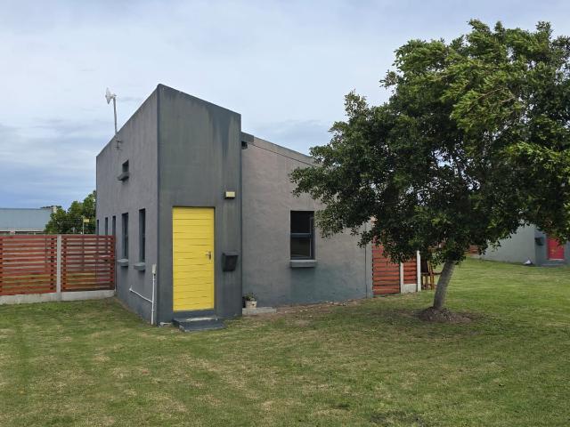 2 Bedroom Townhouse For Sale in Parsonsvlei