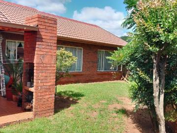 2 Bedroom Townhouse For Sale in Parys