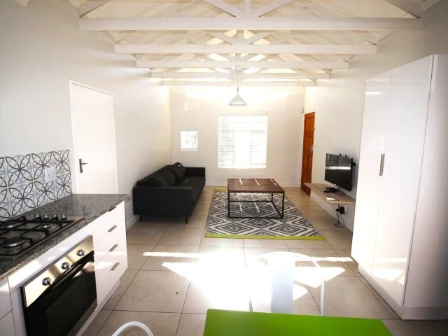 2 Bedroom Townhouse For Sale in Pentagon Park