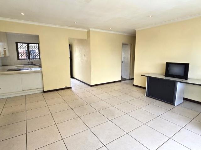 2 Bedroom Townhouse For Sale in Pinetown Central