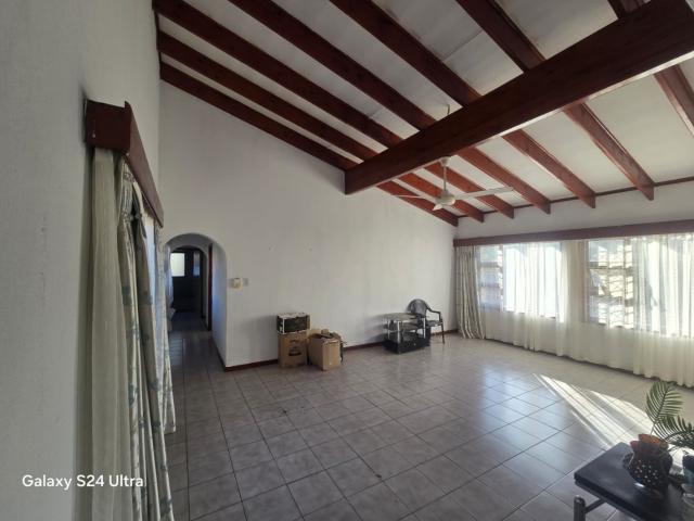 2 Bedroom Townhouse For Sale in Port Shepstone Central