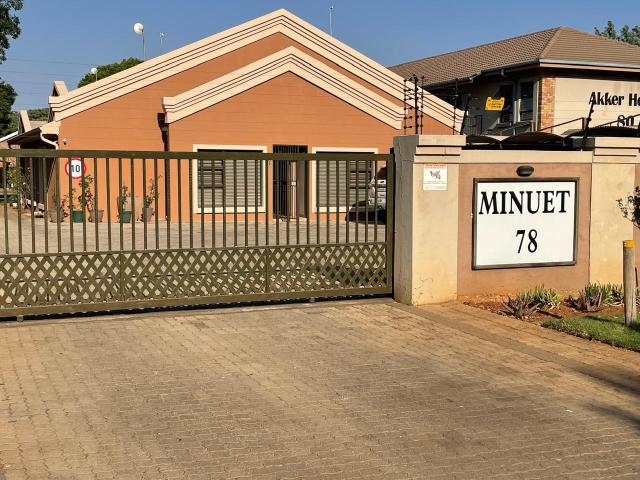 2 Bedroom Townhouse For Sale in Potchefstroom Central