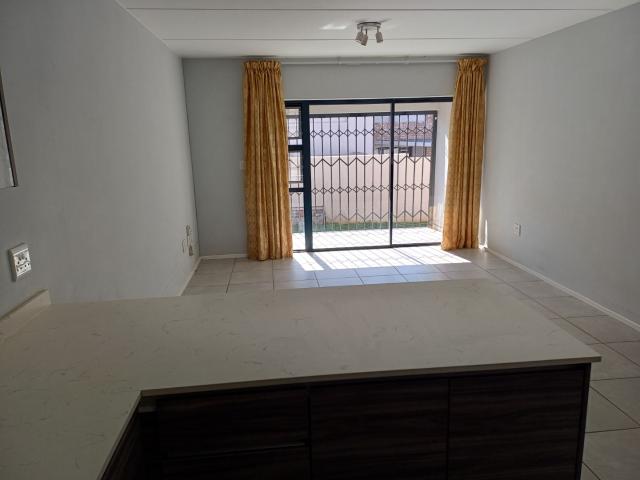 2 Bedroom Townhouse For Sale in Rynfield
