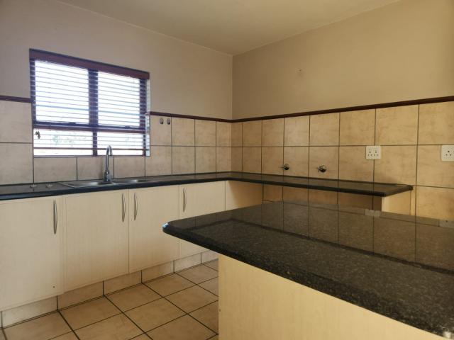 2 Bedroom Townhouse For Sale in Rynfield