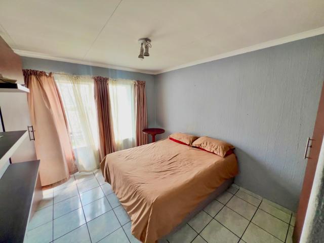 2 Bedroom Townhouse For Sale in Raceview