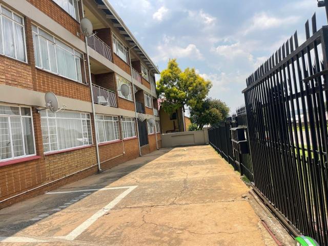 2 Bedroom Townhouse For Sale in Raceview