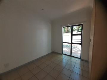 2 Bedroom Townhouse For Sale in Ravenswood