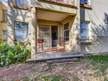 2 Bedroom Townhouse For Sale in Rembrandt Park