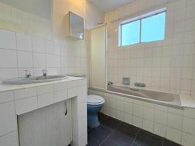 2 Bedroom Townhouse For Sale in Ridgeway