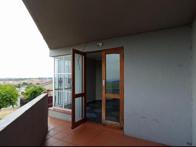 2 Bedroom Townhouse For Sale in Ridgeway