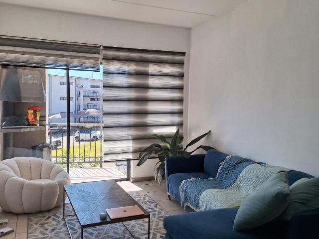 2 Bedroom Townhouse For Sale in Rietvallei AH