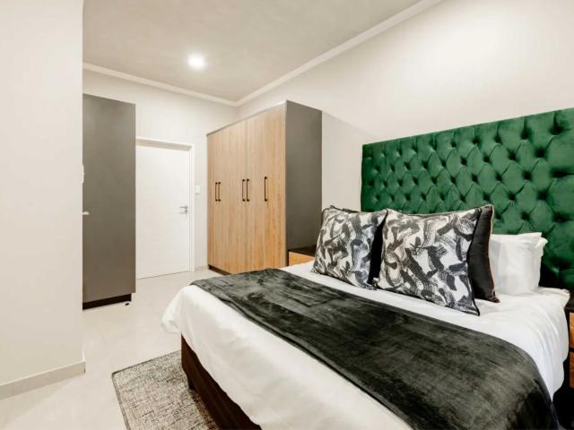 2 Bedroom Townhouse For Sale in Rietvalleirand
