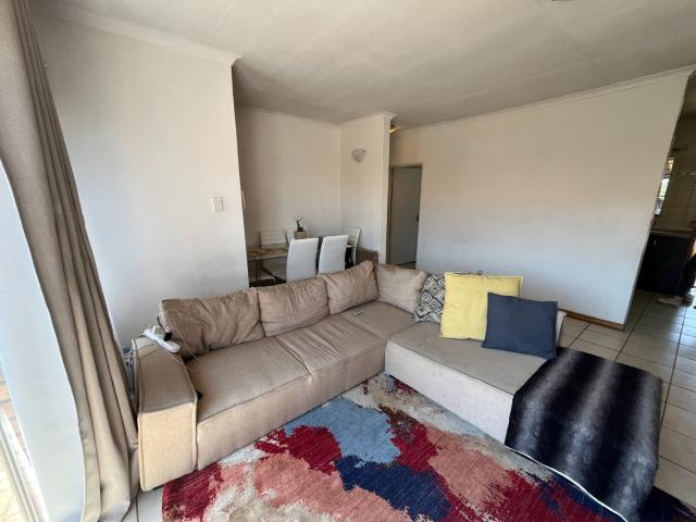 2 Bedroom Townhouse For Sale in Riviera