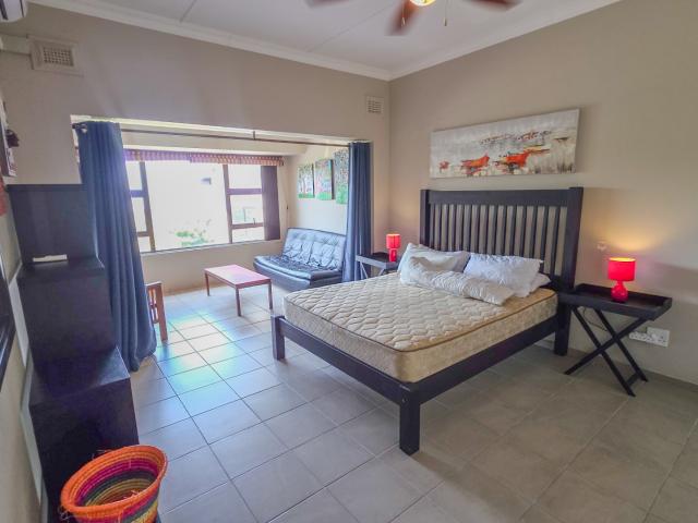 2 Bedroom Townhouse For Sale in St Michaels On Sea