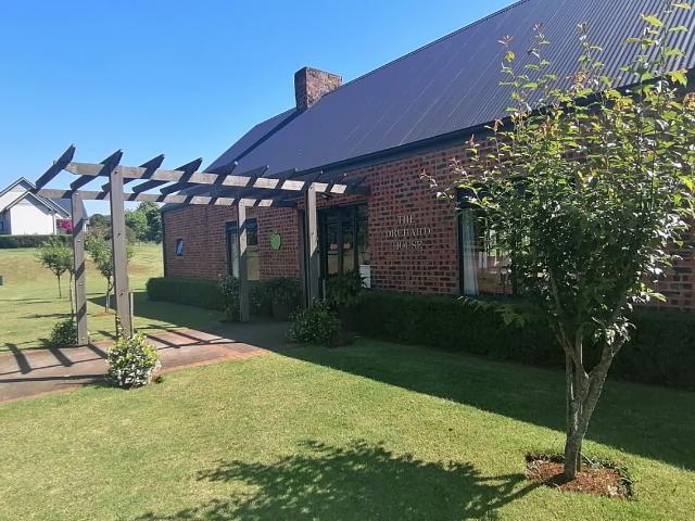 2 Bedroom Townhouse For Sale in St Johns Village