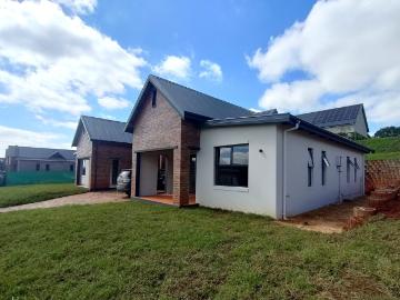 2 Bedroom Townhouse For Sale in St Johns Village