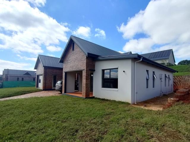 2 Bedroom Townhouse For Sale in St Johns Village
