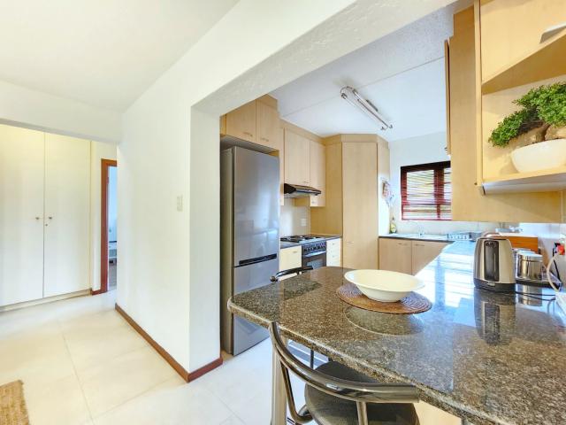 2 Bedroom Townhouse For Sale in Sunninghill