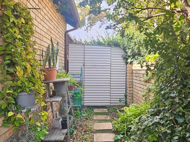 2 Bedroom Townhouse For Sale in Sasolburg Ext 11