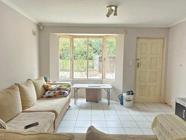 2 Bedroom Townhouse For Sale in Sherwood