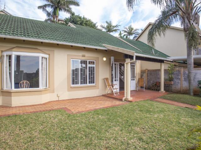 2 Bedroom Townhouse For Sale in Somerset Park