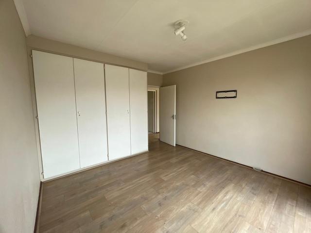 2 Bedroom Townhouse For Sale in South Crest