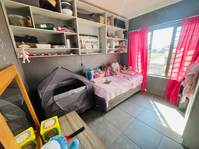 2 Bedroom Townhouse For Sale in Tulisa Park