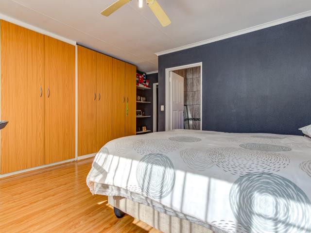 2 Bedroom Townhouse For Sale in Terenure