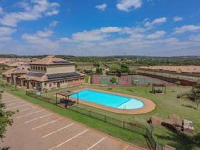 2 Bedroom Townhouse For Sale in The Wilds
