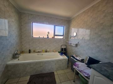 2 Bedroom Townhouse For Sale in The Hill