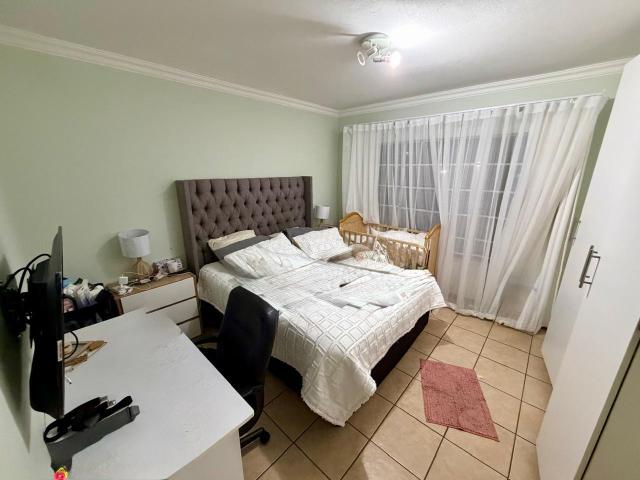 2 Bedroom Townhouse For Sale in The Reeds