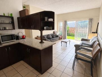 2 Bedroom Townhouse For Sale in The Reeds