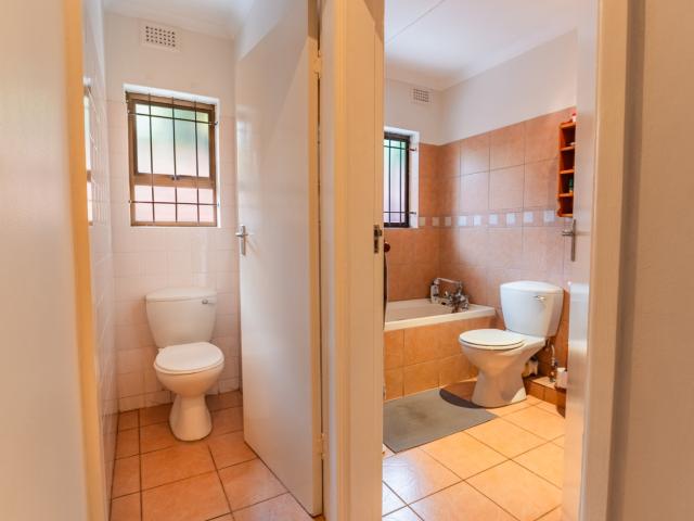 2 Bedroom Townhouse For Sale in Umgeni Park