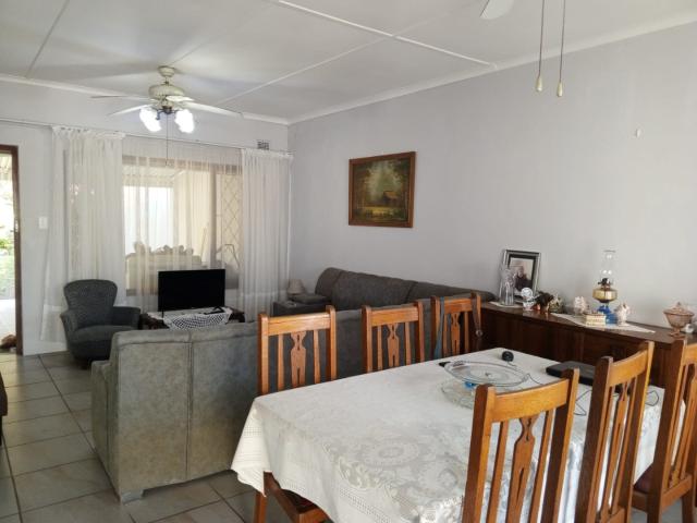 2 Bedroom Townhouse For Sale in Umtentweni