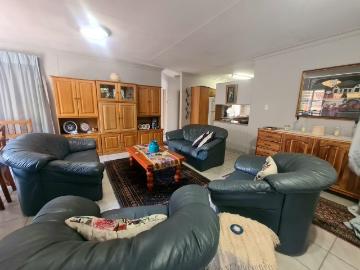 2 Bedroom Townhouse For Sale in Universitas