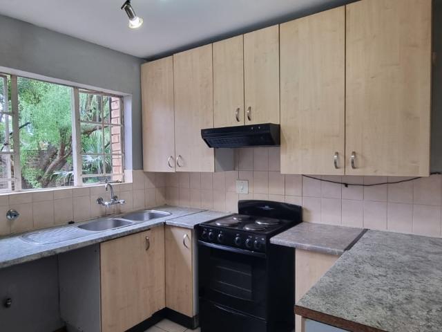 2 Bedroom Townhouse For Sale in Van Riebeeck Park