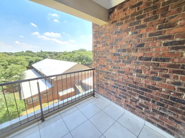 2 Bedroom Townhouse For Sale in Wychwood