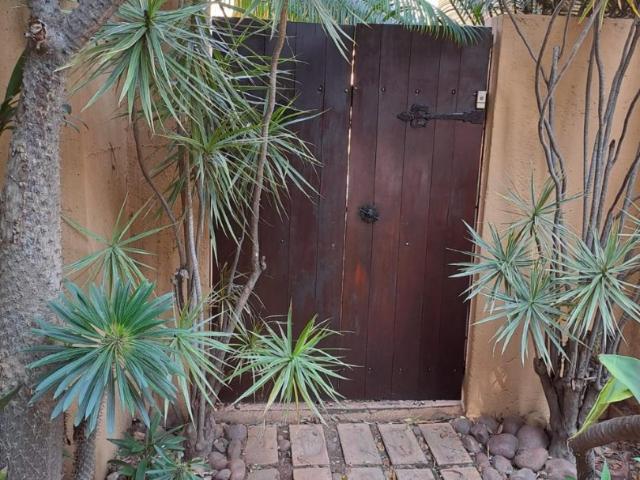 2 Bedroom Townhouse For Sale in Wapadrand