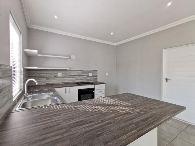 2 Bedroom Townhouse For Sale in Wedgewood Golf Estate
