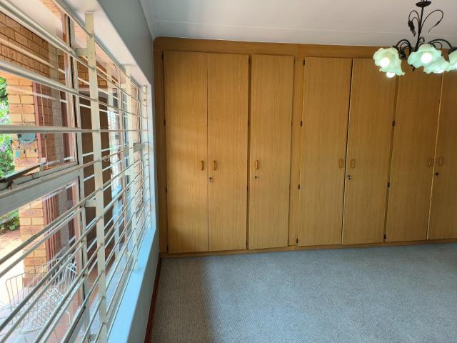 2 Bedroom Townhouse For Sale in Wilro Park