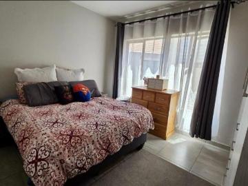2 Bedroom Townhouse For Sale in Winchester Hills