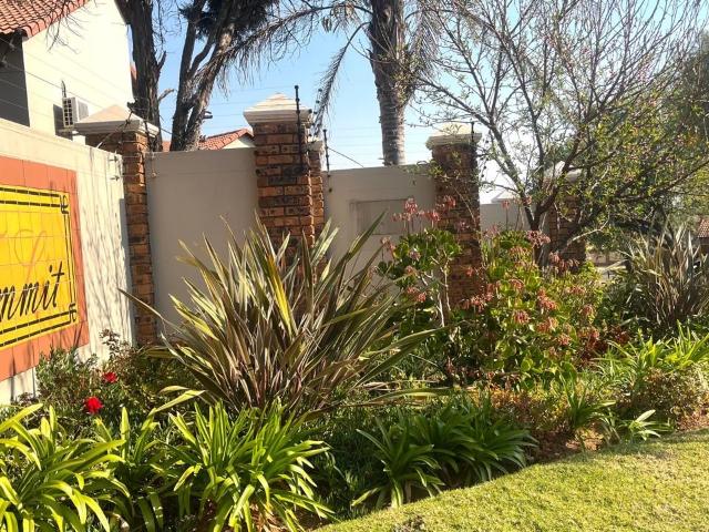 2 Bedroom Townhouse For Sale in Winchester Hills