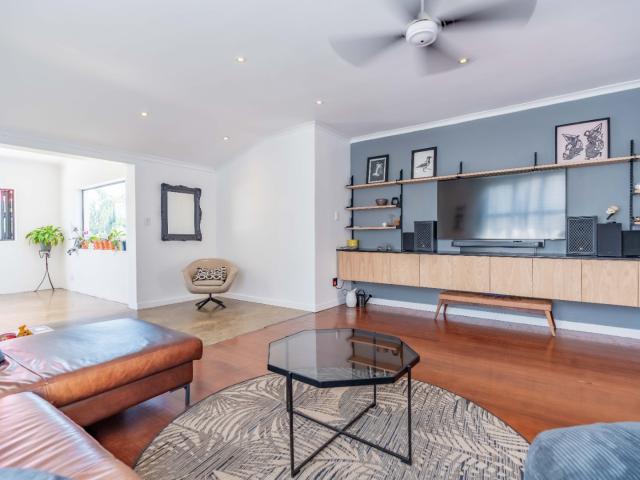 2 Bedroom Townhouse For Sale in Windermere