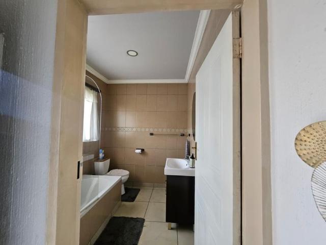 2 Bedroom Townhouse For Sale in Witfield