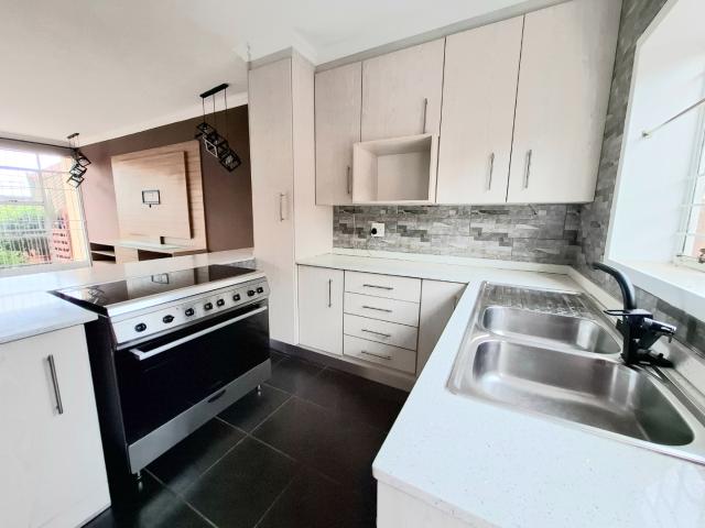 2 Bedroom Townhouse For Sale in Witfield